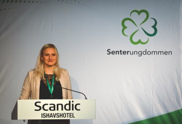 Pressemelding: Ada Arnstad gir seg som leder i Senterungdommen Pressemelding: Ada Arnstad gir seg som leder i Senterungdommen