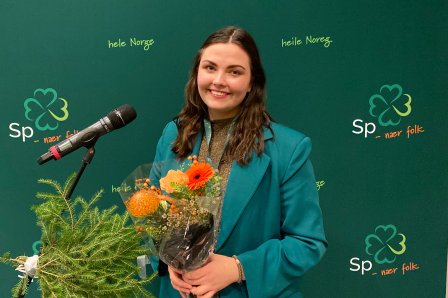 Pressemelding: Andrine Hanssen-Seppola (19 år) er Senterungdommens nye leder