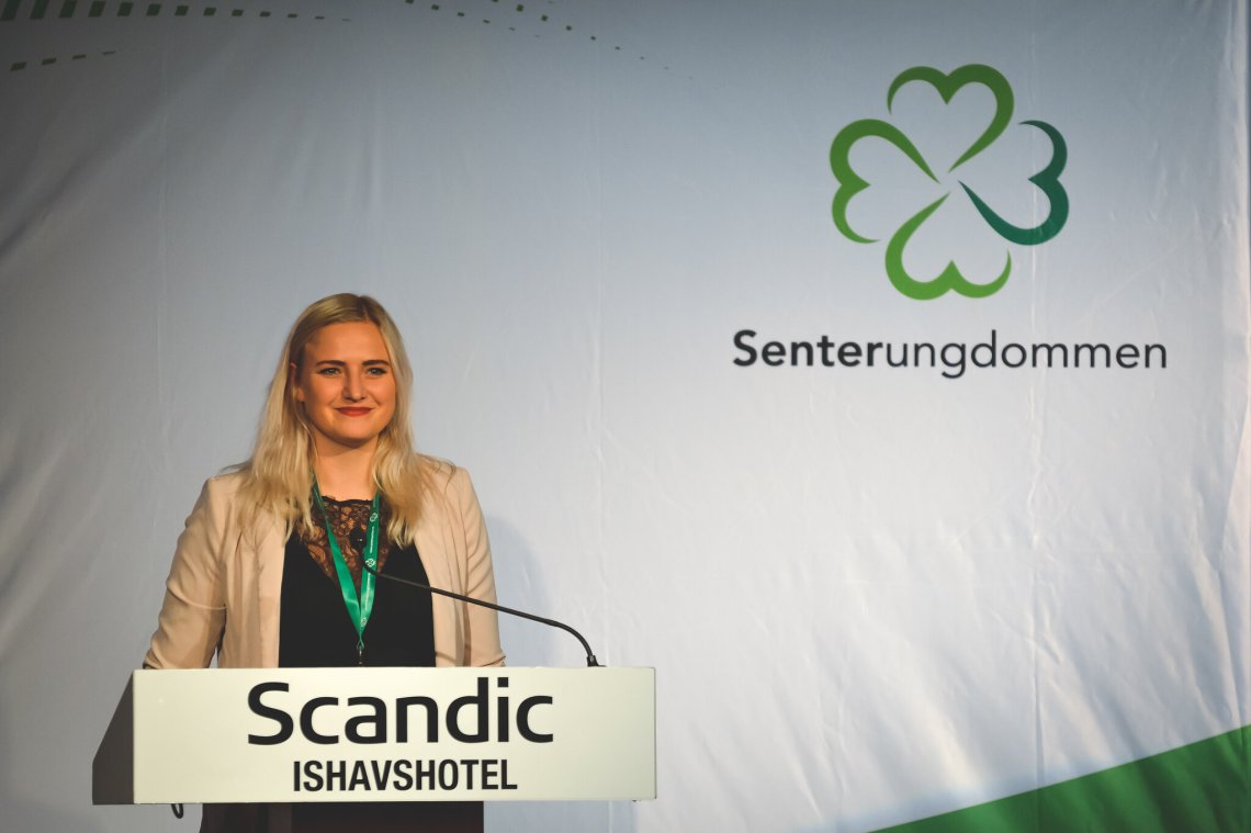Pressemelding: Ada Arnstad gir seg som leder i Senterungdommen Pressemelding: Ada Arnstad gir seg som leder i Senterungdommen