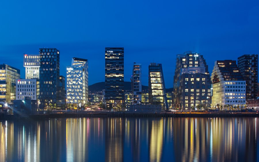 Oslo_at_night